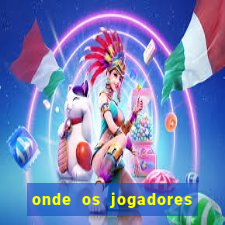 onde os jogadores do corinthians moram